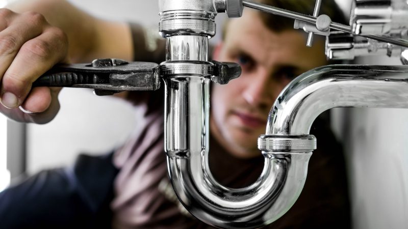 Three Reasons Why You Shouldn’t Hesitate to Schedule Commercial Plumbing Repairs