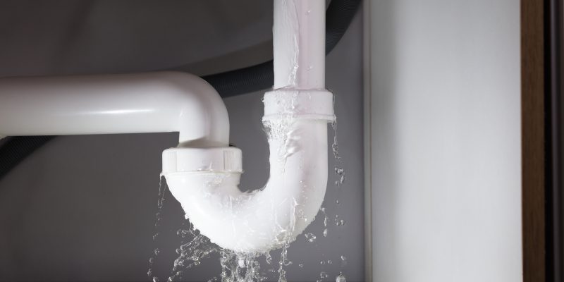 How to Determine Whether You Need a Pipe Repair or Replacement